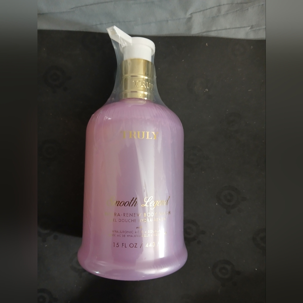 TRULY Smooth Legend Hydra Renew Bodywash NWOB Sealed